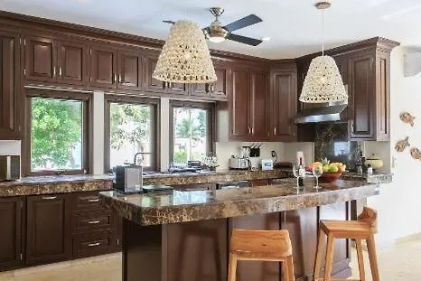 Unique Villa In Playacar- Block From The Beach 普拉亚卡门 墨西哥